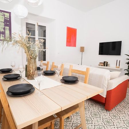 California Apartament Dos De Mayo Siviglia Esterno foto